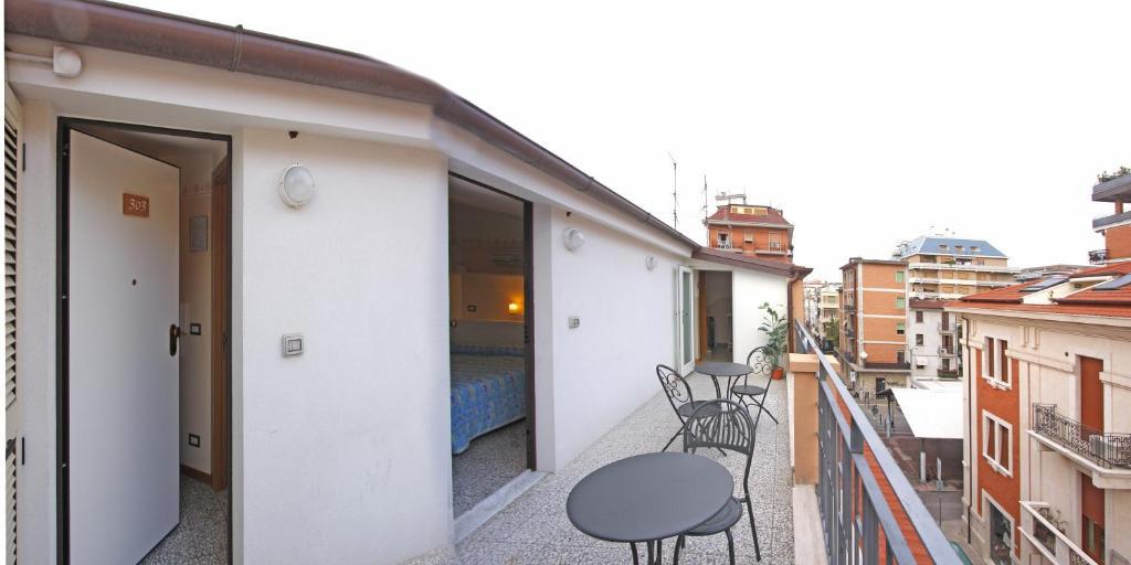 Hotel Centrale San Benedetto del Tronto Cameră foto